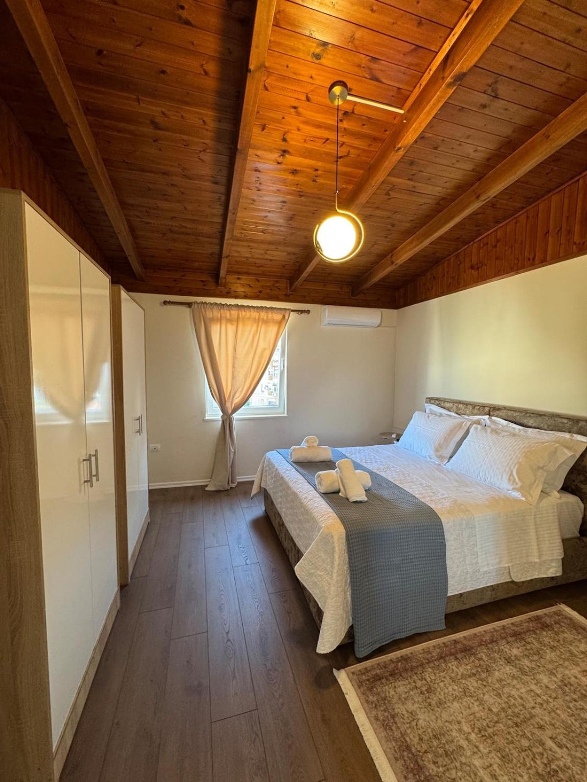 Apartment Ados Loft Center Tirana
